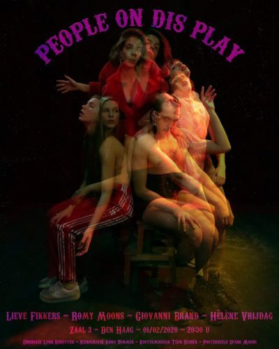 People on dis play Facebook 400x500